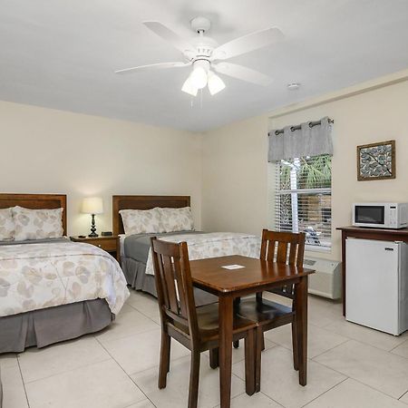 The Fairways Inn Of North Naples Exterior foto